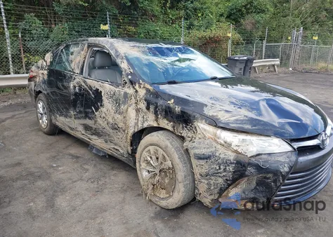 2016 Toyota Camry Le z USA, uszkodzony, nr VIN 4T4BF1FK5GR554466